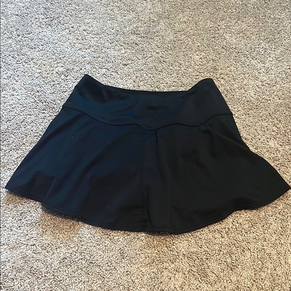 Athletic DNA Women's Black Athletic Skort - Picture 4 of 4